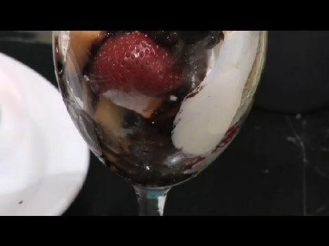 How to Make Balsamic Syrup : Tomato Salads & Other Recipes