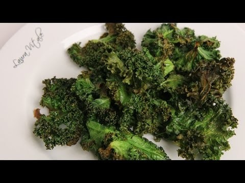 Homemade Kale Chips Recipe – Laura Vitale – Laura in the Kitchen Episode 343