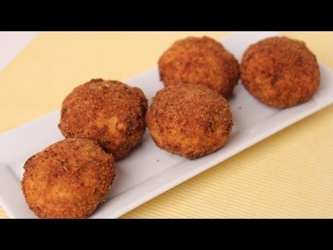 Homemade Rice Balls ( Arancini ) Recipe – Laura Vitale – Laura in the Kitchen Episode 452