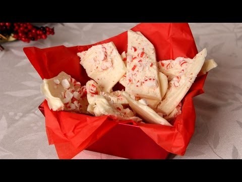 Peppermint Bark – Laura Vitale – Laura in the Kitchen Episode 256