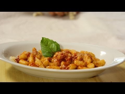 Homemade Gnocchi Recipe – Laura Vitale & Nonna – Laura in the Kitchen Episode 437