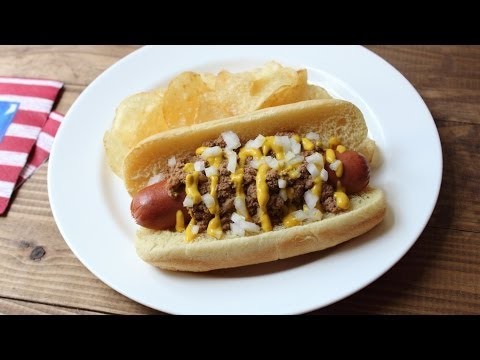 Coney Dogs – Coney Island Hot Dog – Hot Dog with Spicy Meat Sauce