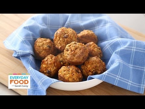 Low-Fat Breakfast Muffin Recipe – Everyday Food with Sarah Carey