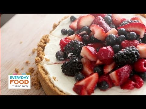 No-Bake Red, White and Blue Cheesecake – Everyday Food with Sarah Carey