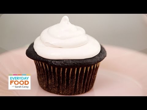Oreo Cookie Cupcake with a Raspberry Fluff Frosting – Everyday Food with Sarah Carey