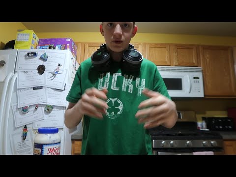 Make sandwiches with Skyler (Day 92)