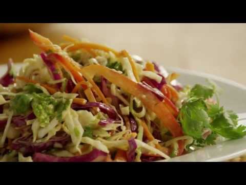 Salad Recipes – How to Make Asian-Style Coleslaw
