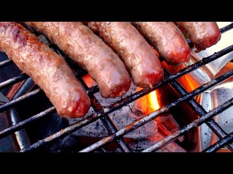How To Build a Barbecue in less than 5 minutes – Home made barbecue – Hobo Stove – prepper barbecue
