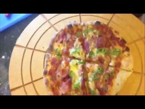 How to Cook with a Pizza Stone that makes the Best Pizza