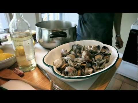 How to cook clams. An easy and delicious recipe for steamed manila clams