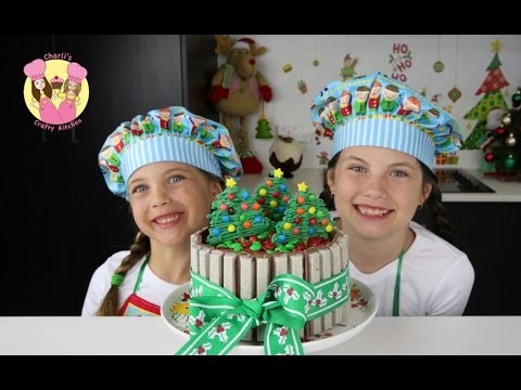 KIT-KAT CHRISTMAS CAKE with m&ms – Cake Decorating Tutorial by Charli’s crafty kitchen