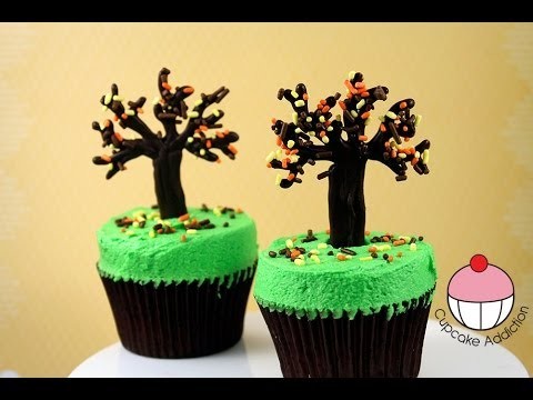 Make Thanksgiving “Fall / Autumn” Tree Cupcakes – A Cupcake Addiction How To Tutorial
