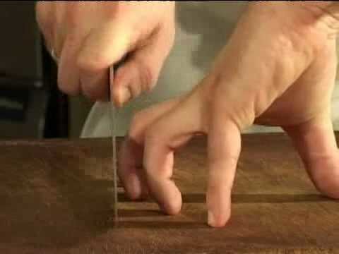 How to Use Knives – Kitchen Utensil Tips from UKTV Food