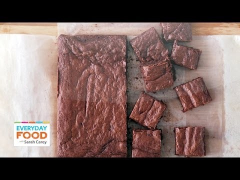 Triple-Chocolate Brownies (HEALTHY DINNER COLLAB!) – Everyday Food with Sarah Carey