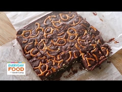 Easy Chocolate Fudge with Pretzels | Everyday Food with Sarah Carey