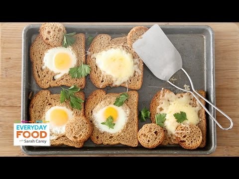 Baked Bull’s-Eye Eggs – Everyday Food with Sarah Carey
