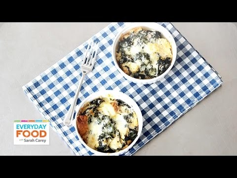 Quick-Bake Spinach and Cheddar Strata – Everyday Food with Sarah Carey
