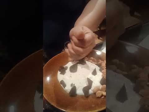 How to make a yogurt dessert at home