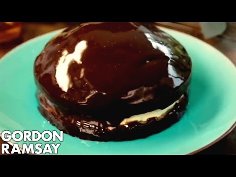 Cooking Chocolate Cake With Gordon Ramsay